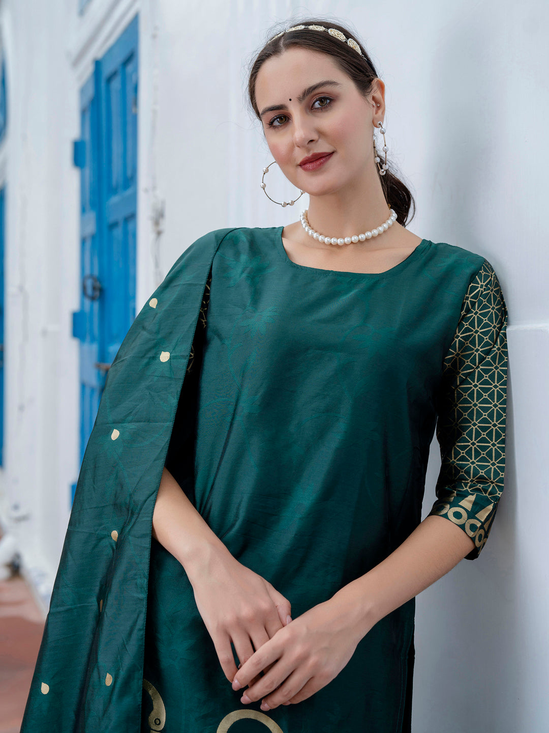 Yamini Cotton Silk Jacquard Kurta Pant with Banarasi Silk Dupatta – Elegant Ethnic 3-Piece Set for Women - FitVibe Fashion