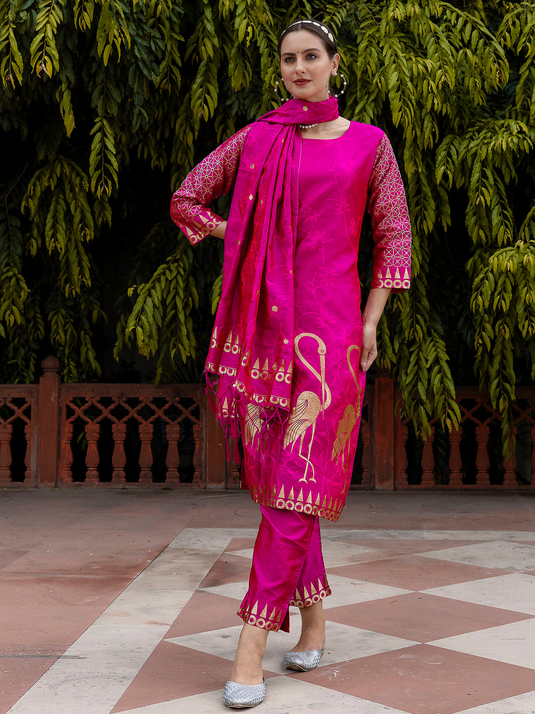 Yamini Cotton Silk Jacquard Kurta Pant with Banarasi Silk Dupatta – Elegant Ethnic 3-Piece Set for Women - FitVibe Fashion