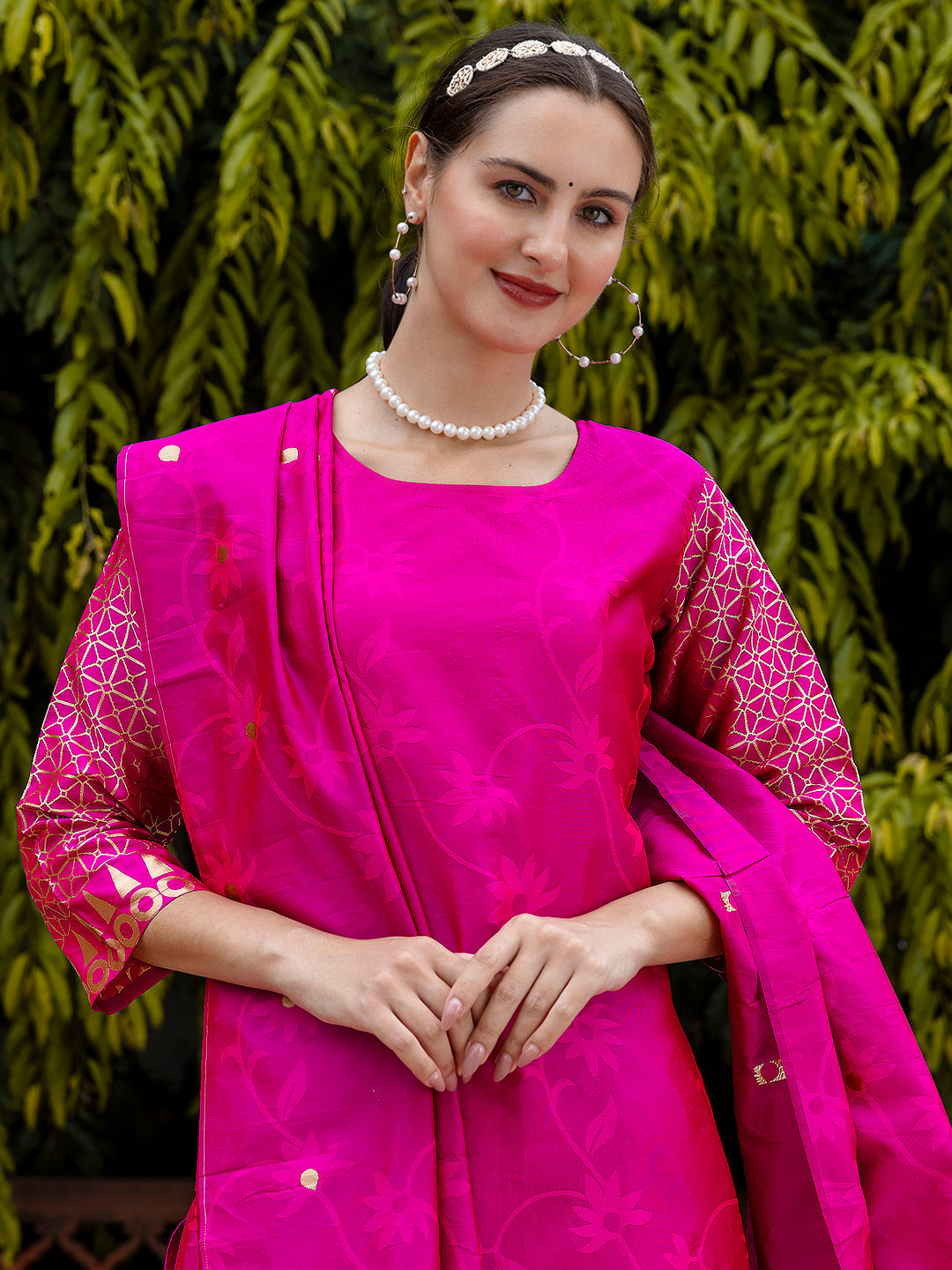 Yamini Cotton Silk Jacquard Kurta Pant with Banarasi Silk Dupatta – Elegant Ethnic 3-Piece Set for Women - FitVibe Fashion