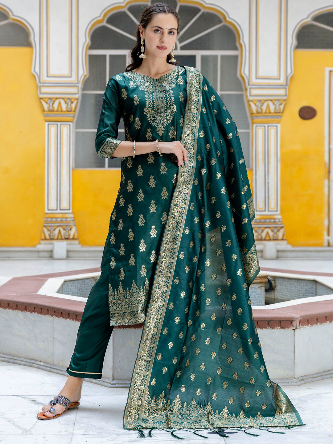 Sumiti Cotton Silk Jacquard Kurta Pant with Banarasi Dupatta – Stylish Party Wear Ethnic Ensemble for Women - FitVibe Fashion