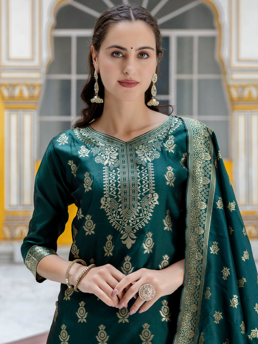 Sumiti Cotton Silk Jacquard Kurta Pant with Banarasi Dupatta – Stylish Party Wear Ethnic Ensemble for Women - FitVibe Fashion