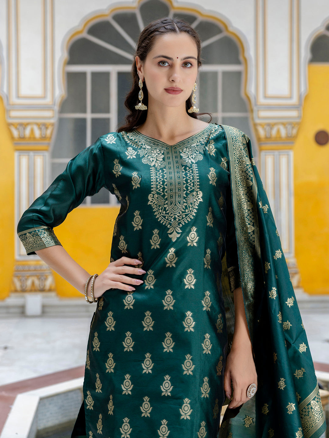 Sumiti Cotton Silk Jacquard Kurta Pant with Banarasi Dupatta – Stylish Party Wear Ethnic Ensemble for Women - FitVibe Fashion