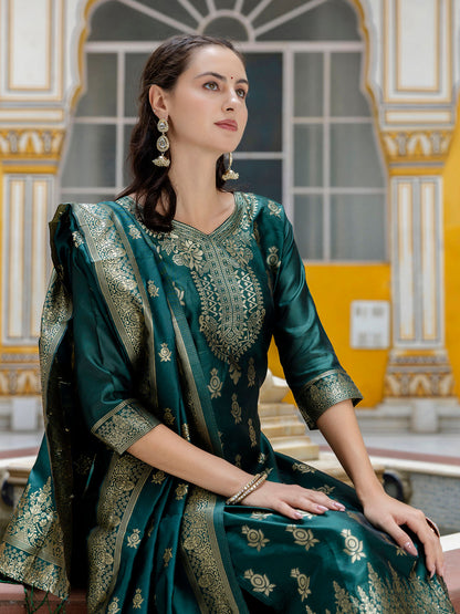 Sumiti Cotton Silk Jacquard Kurta Pant with Banarasi Dupatta – Stylish Party Wear Ethnic Ensemble for Women - FitVibe Fashion