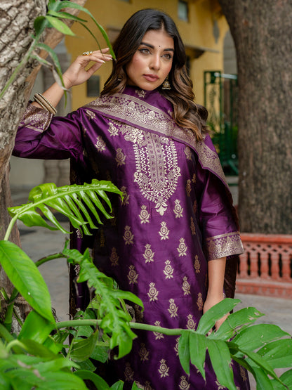 Sumiti Cotton Silk Jacquard Kurta Pant with Banarasi Dupatta – Stylish Party Wear Ethnic Ensemble for Women - FitVibe Fashion