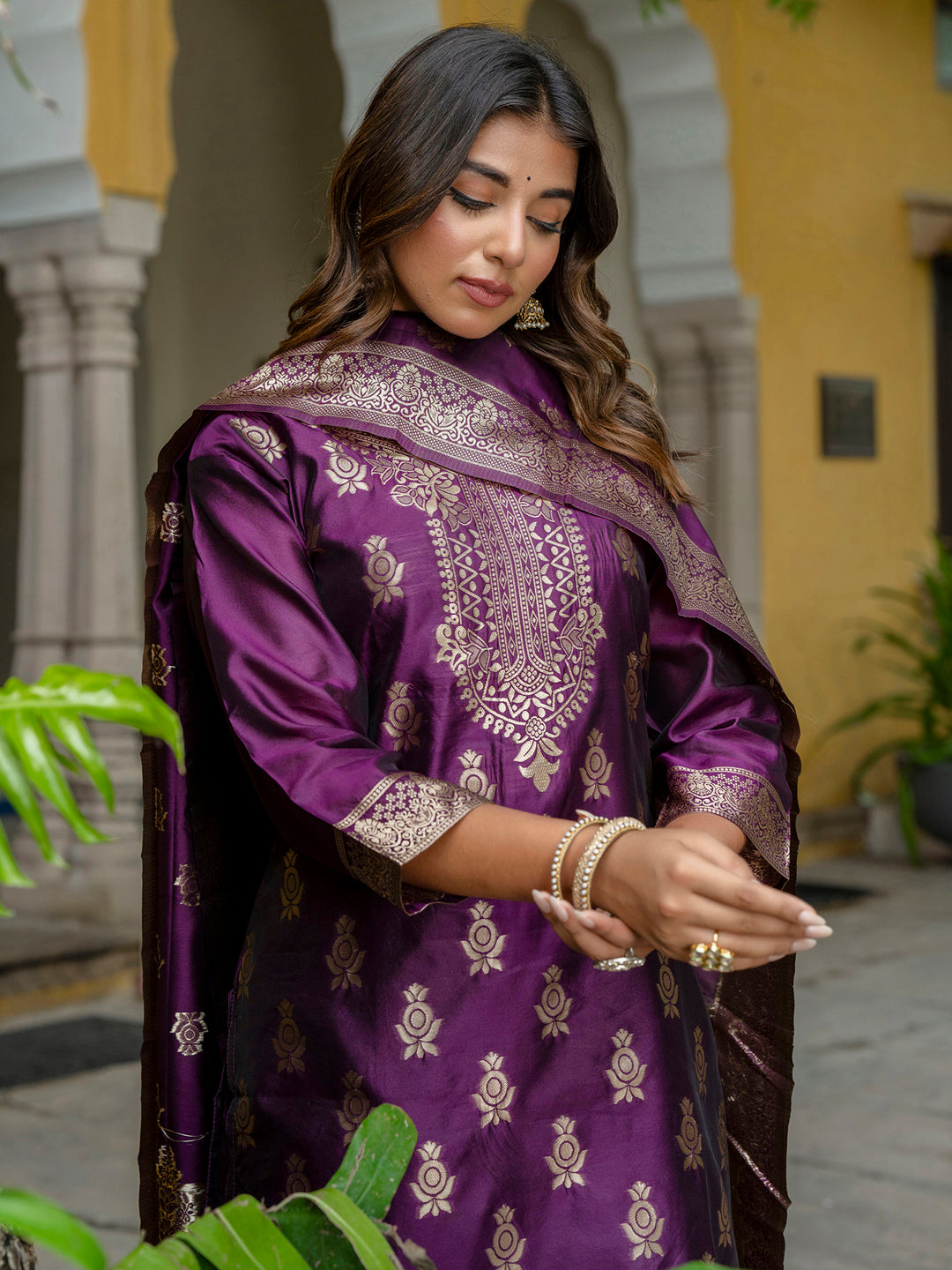 Sumiti Cotton Silk Jacquard Kurta Pant with Banarasi Dupatta – Stylish Party Wear Ethnic Ensemble for Women - FitVibe Fashion