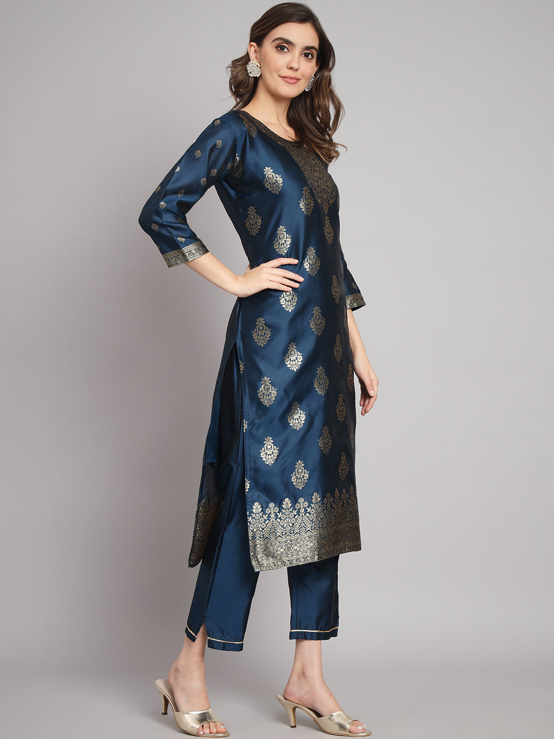 Vishwa Blue Silk Round-Neck Blossom Woven Kurta With Pant Sets - FitVibe Fashion