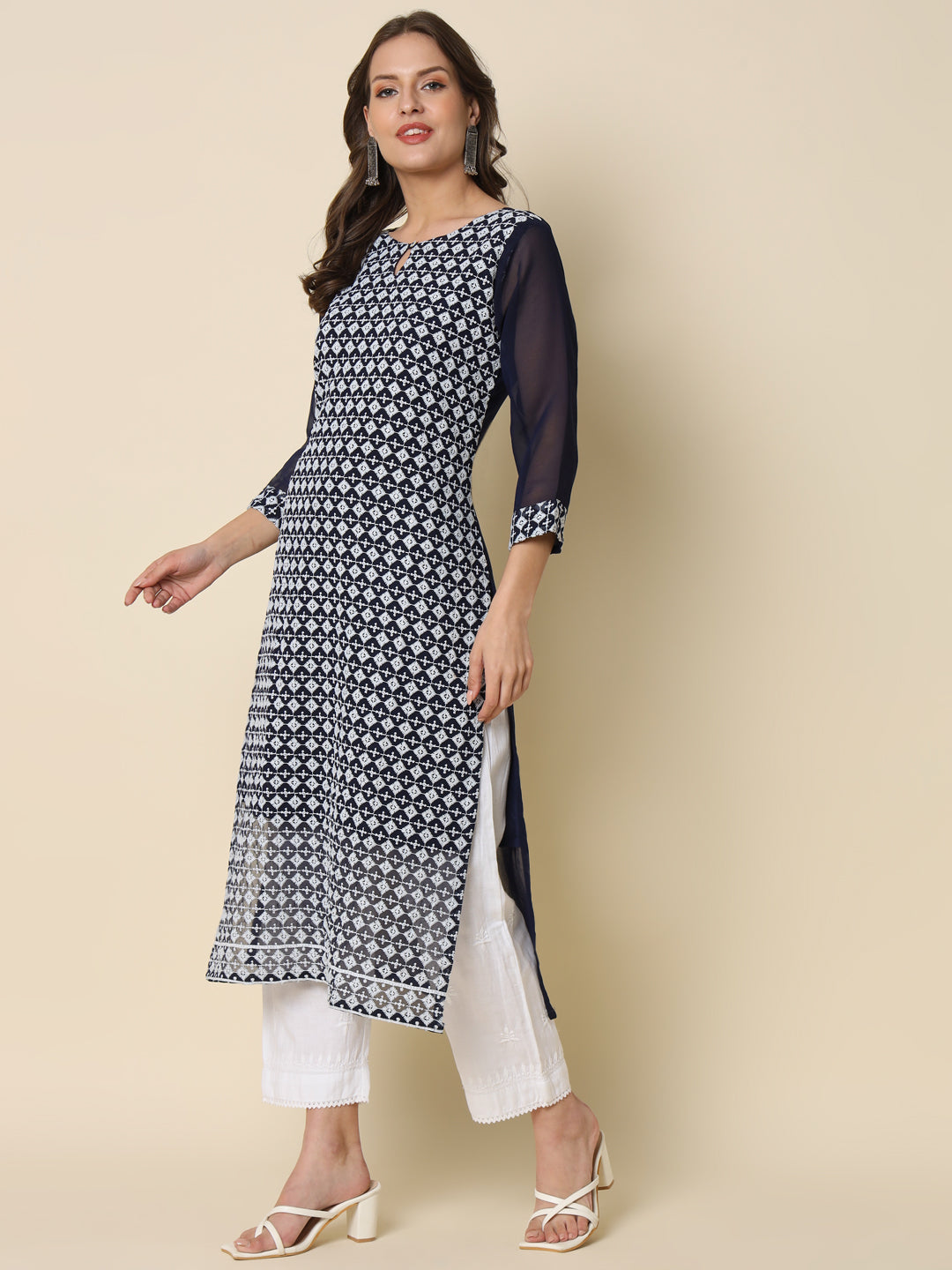 Women Chikan/ Chikankari Embroidery Georgette Straight Kurta - FitVibe Fashion