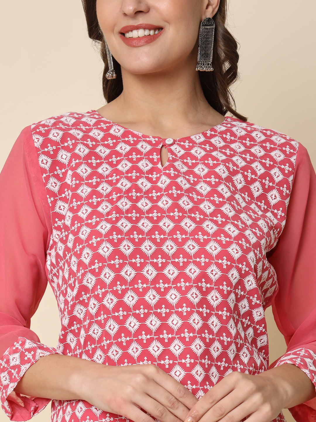 Women Chikan/ Chikankari Embroidery Georgette Straight Kurta - FitVibe Fashion