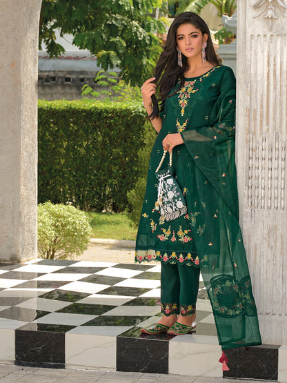 Women Silk Blend Kurta Pant Dupatta Set - FitVibe Fashion