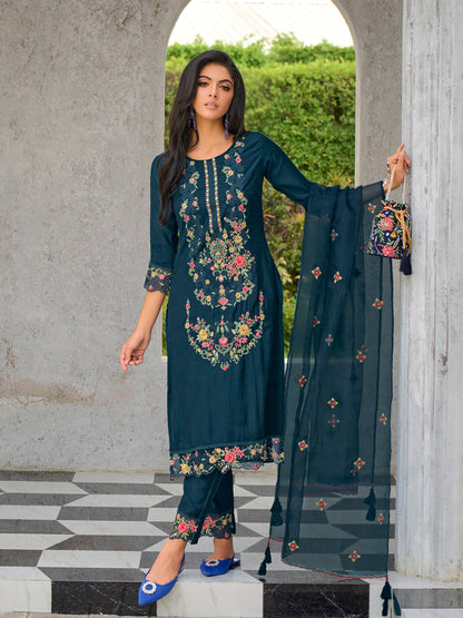 Women Silk Blend Kurta Pant Dupatta Set - FitVibe Fashion