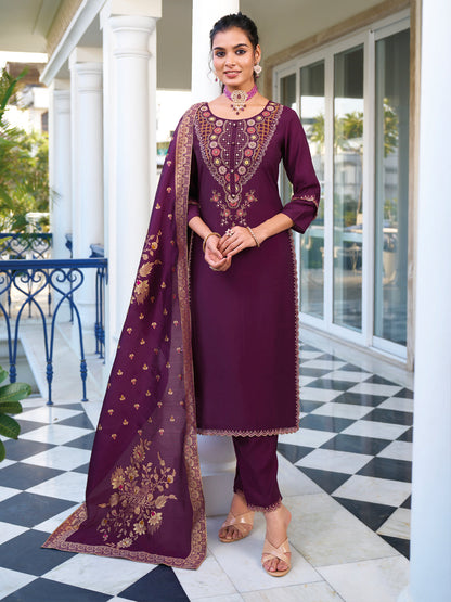 Women Kurta and Trouser Duppata Set Pure Viscose Silk - FitVibe Fashion
