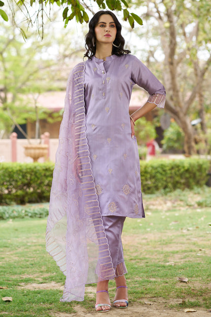 Parampara Silk Blend High Neck Kurta and Trousers Pant Set - FitVibe Fashion