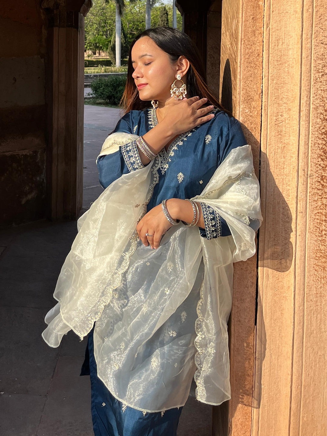 Pushp Silk Blend Kurta and Trouser Set with Organza Dupatta - FitVibe Fashion