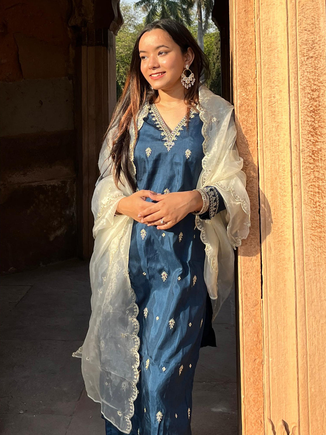 Pushp Silk Blend Kurta and Trouser Set with Organza Dupatta - FitVibe Fashion