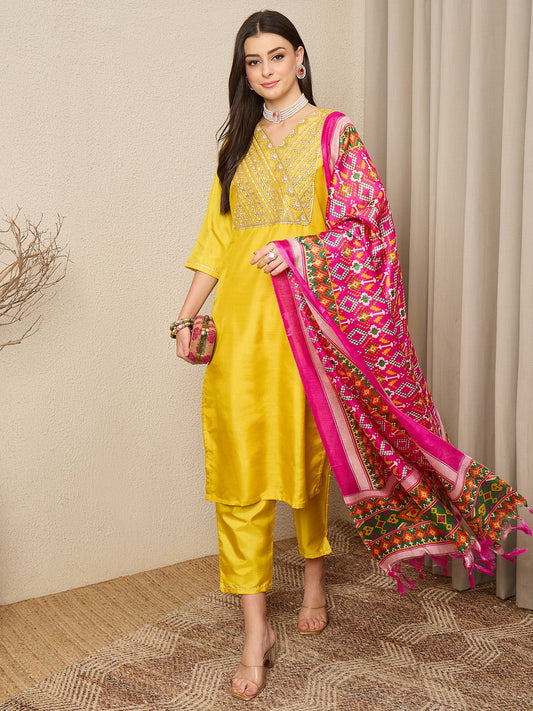 Sonali Women Kurta and Trousers Pant Set - FitVibe Fashion