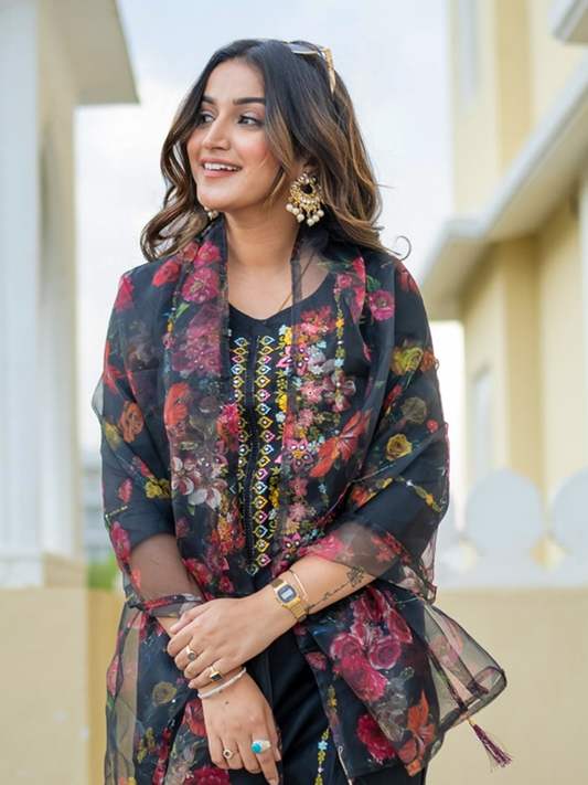 Vrishti Women Kurta and Pant Sets Viscose Rayon Fabric - FitVibe Fashion