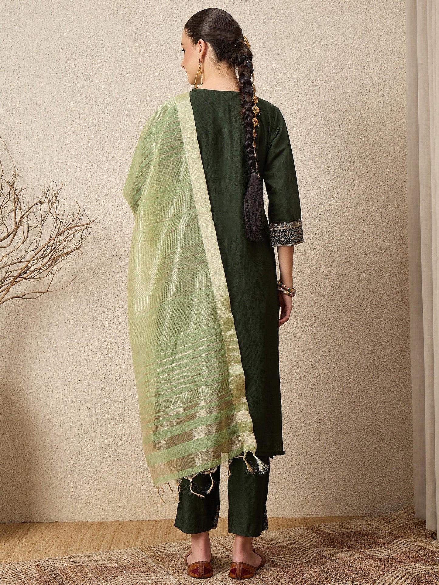 Bhakti green Women Viscose Rayon suit Set - FitVibe Fashion