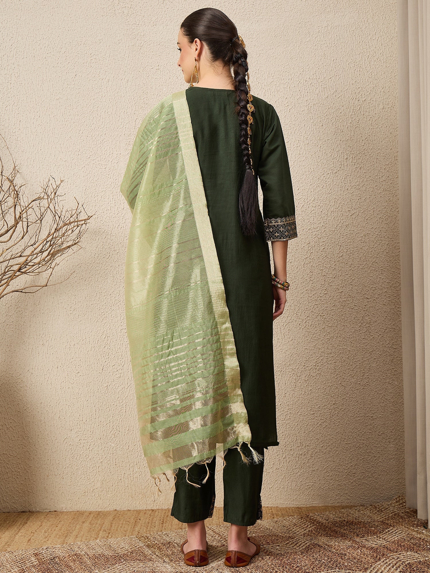 Bhakti green Women Viscose Rayon suit Set - FitVibe Fashion