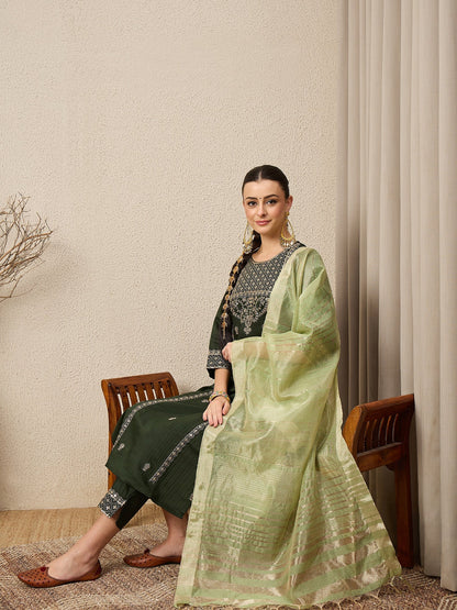 Bhakti green Women Viscose Rayon suit Set - FitVibe Fashion