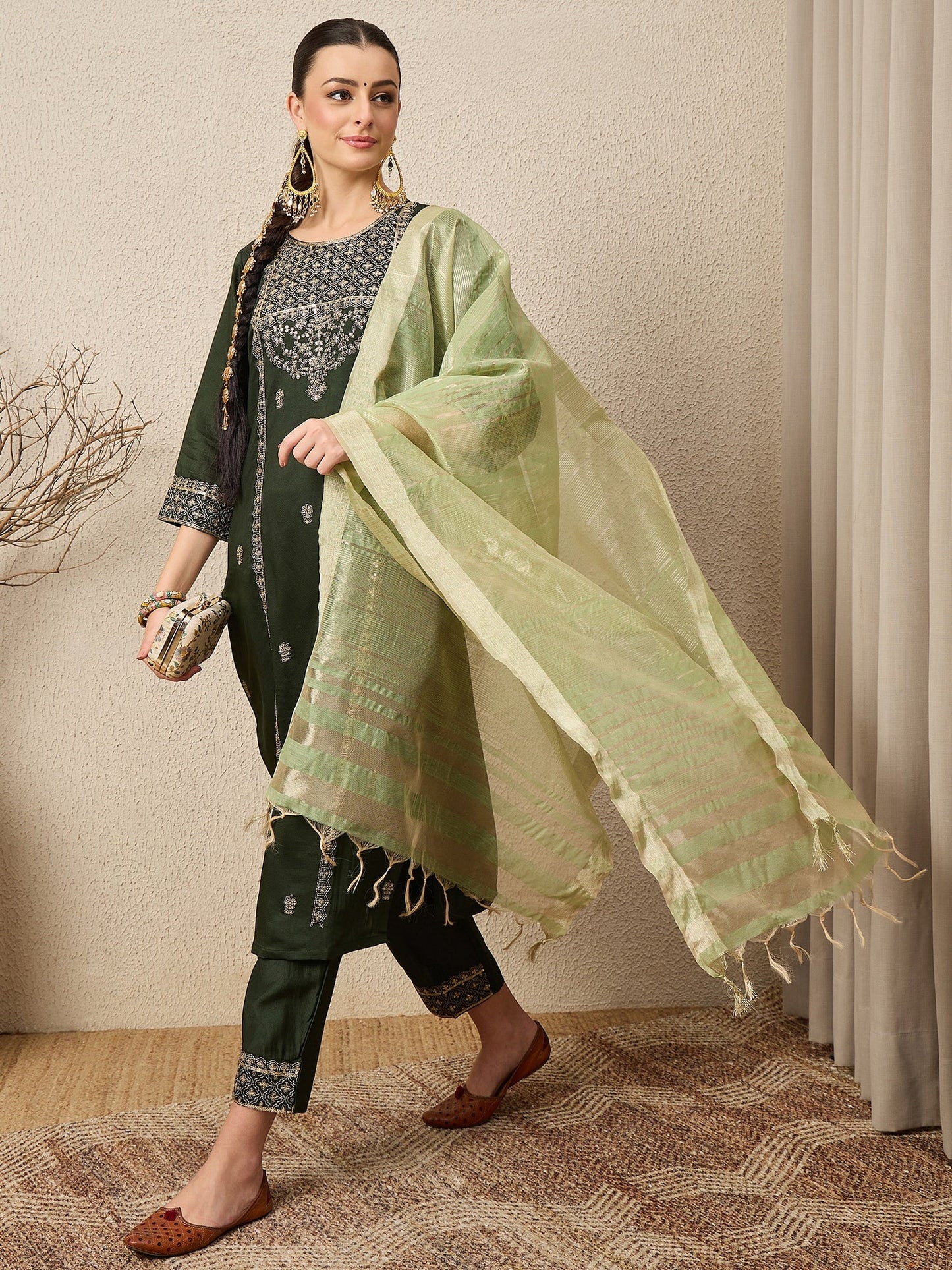 Bhakti green Women Viscose Rayon suit Set - FitVibe Fashion