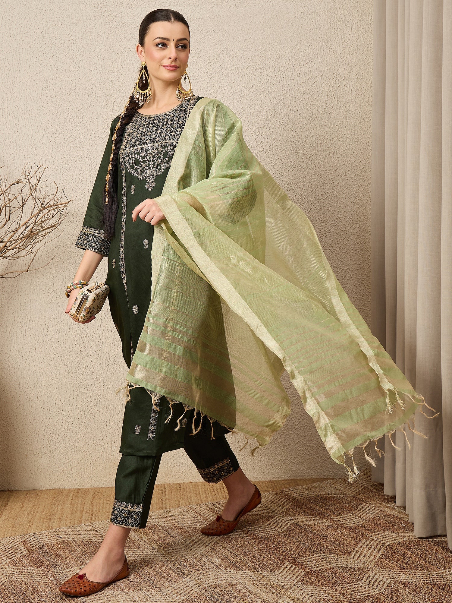 Bhakti green Women Viscose Rayon suit Set - FitVibe Fashion