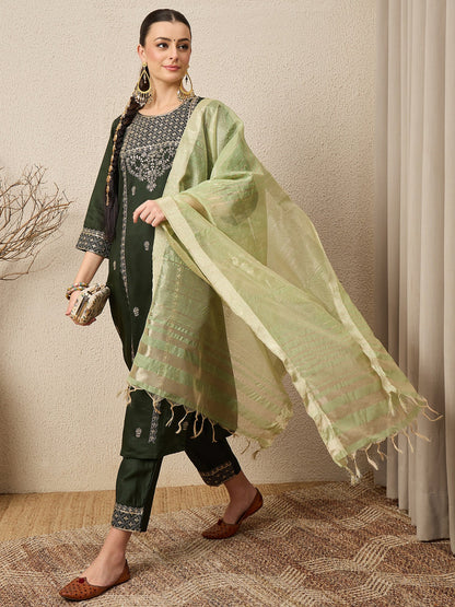Bhakti green Women Viscose Rayon suit Set - FitVibe Fashion