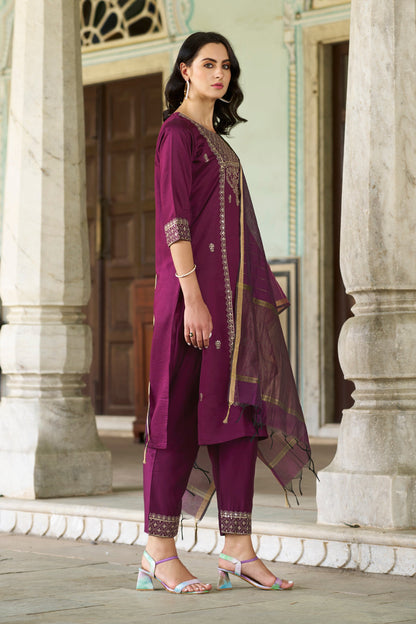 Rajsi Women Kurta and Pant Sest Viscose Rayon - FitVibe Fashion