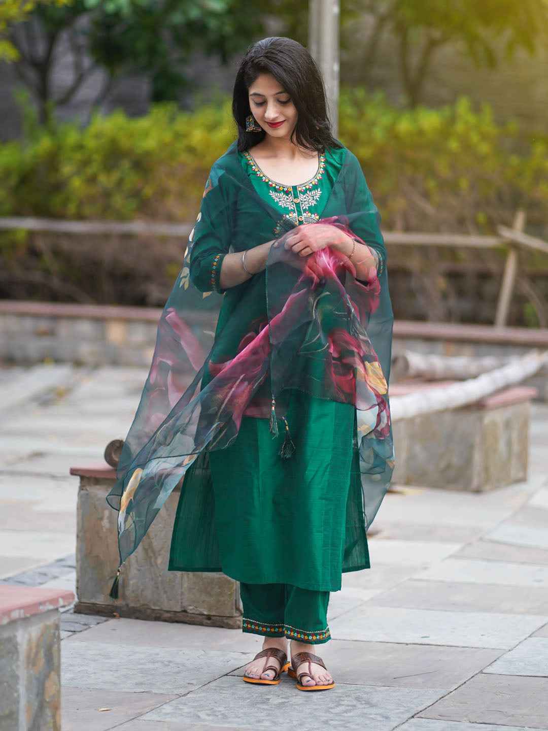 Aarti Women Kurta and Pant Sets Cotton Silk Fabric