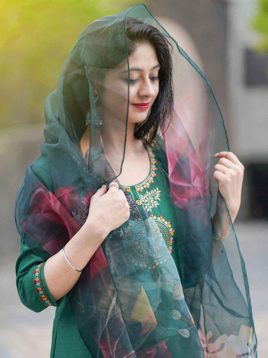 Aarti Women Kurta and Pant Sets Cotton Silk Fabric