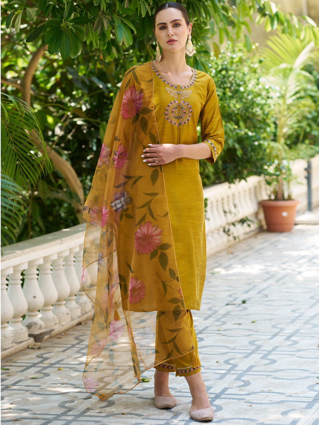 Astitva Women Kurta and Pant Sets Cotton Silk Fabric - FitVibe Fashion