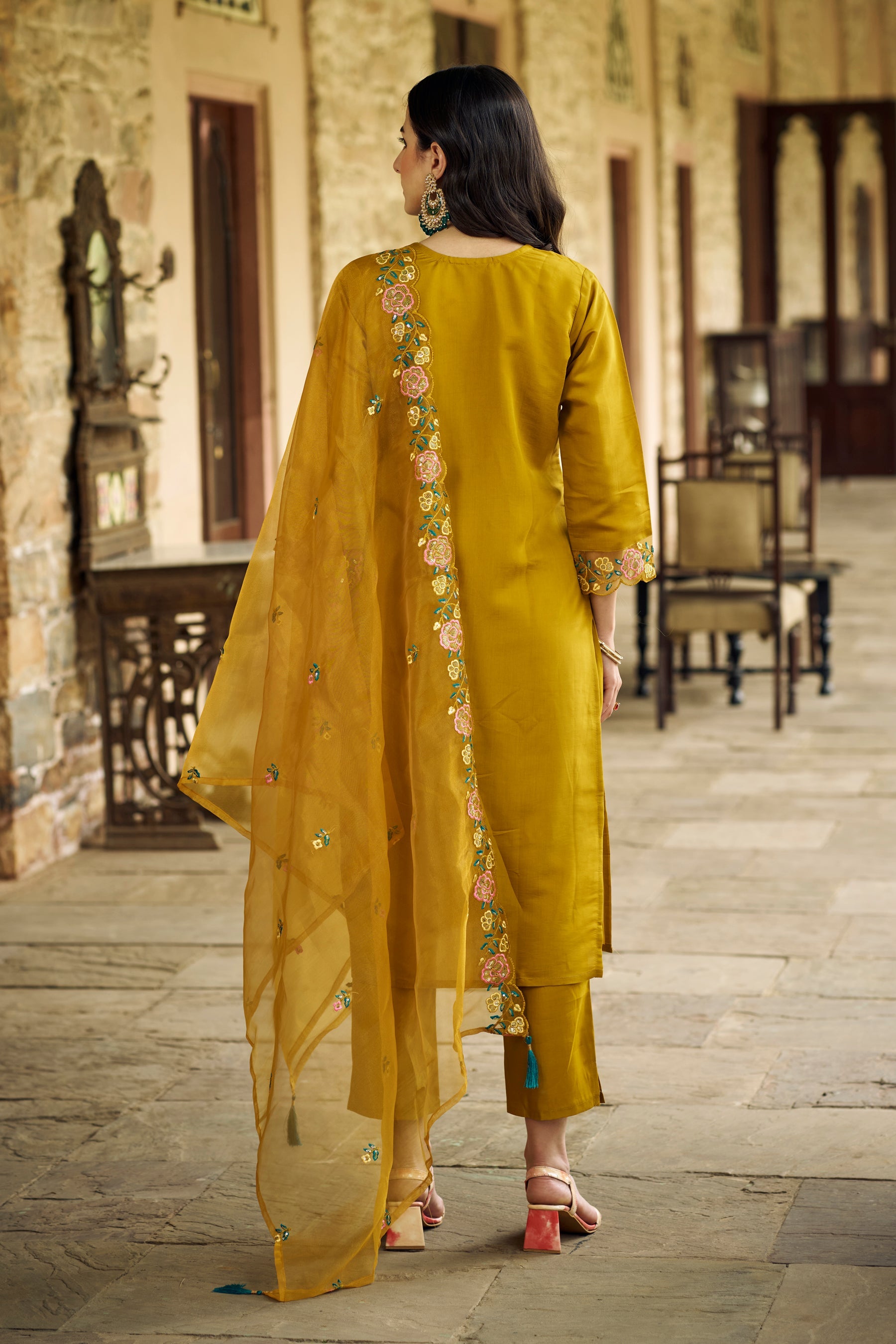 Virasat Women Kurta and Pant Sets Viscos Roman Silk Fabric - FitVibe Fashion