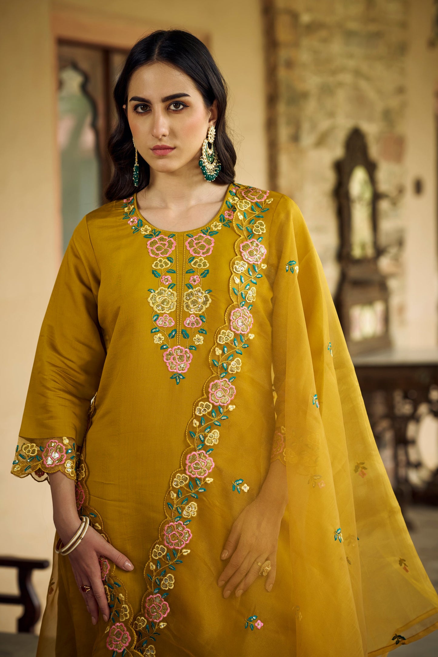 Virasat Women Kurta and Pant Sets Viscos Roman Silk Fabric - FitVibe Fashion