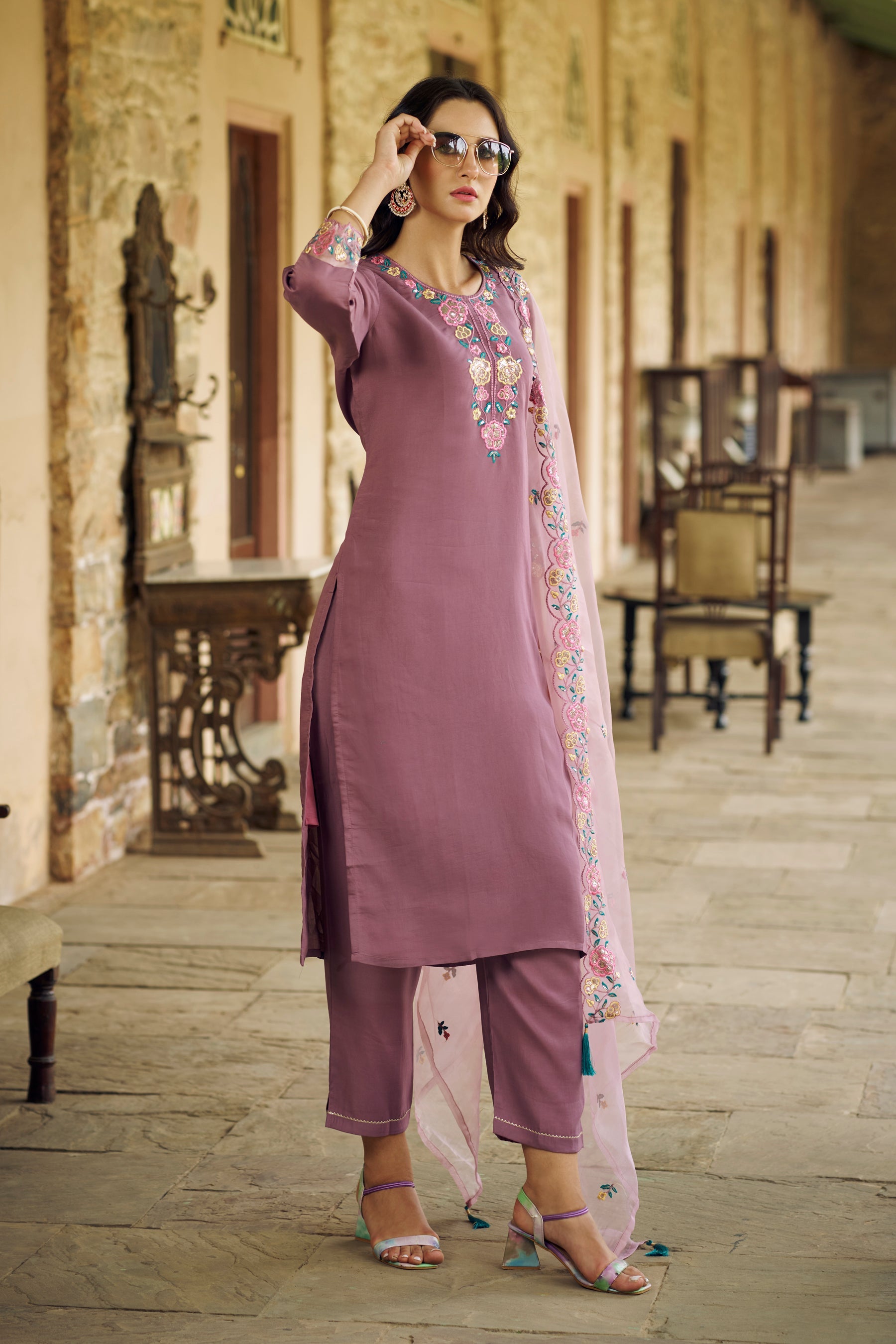 Utsav Women Kurta and Pant Sets Viscos Roman Silk Fabric - FitVibe Fashion