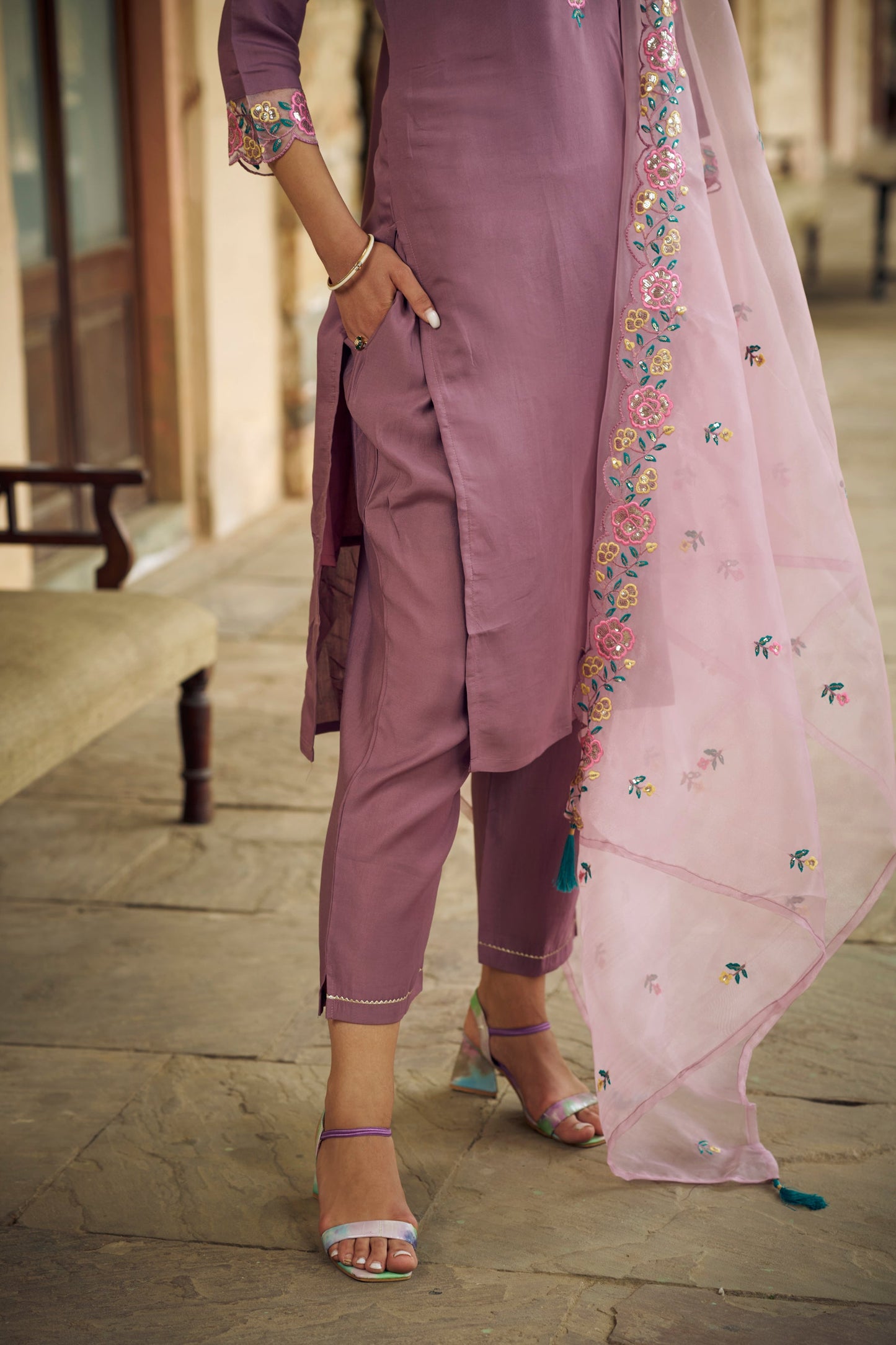 Utsav Women Kurta and Pant Sets Viscos Roman Silk Fabric - FitVibe Fashion