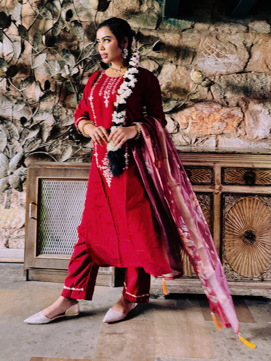 Purnima Women Kurta and Pant Sets  Viscos Roman Silk Fabric - FitVibe Fashion