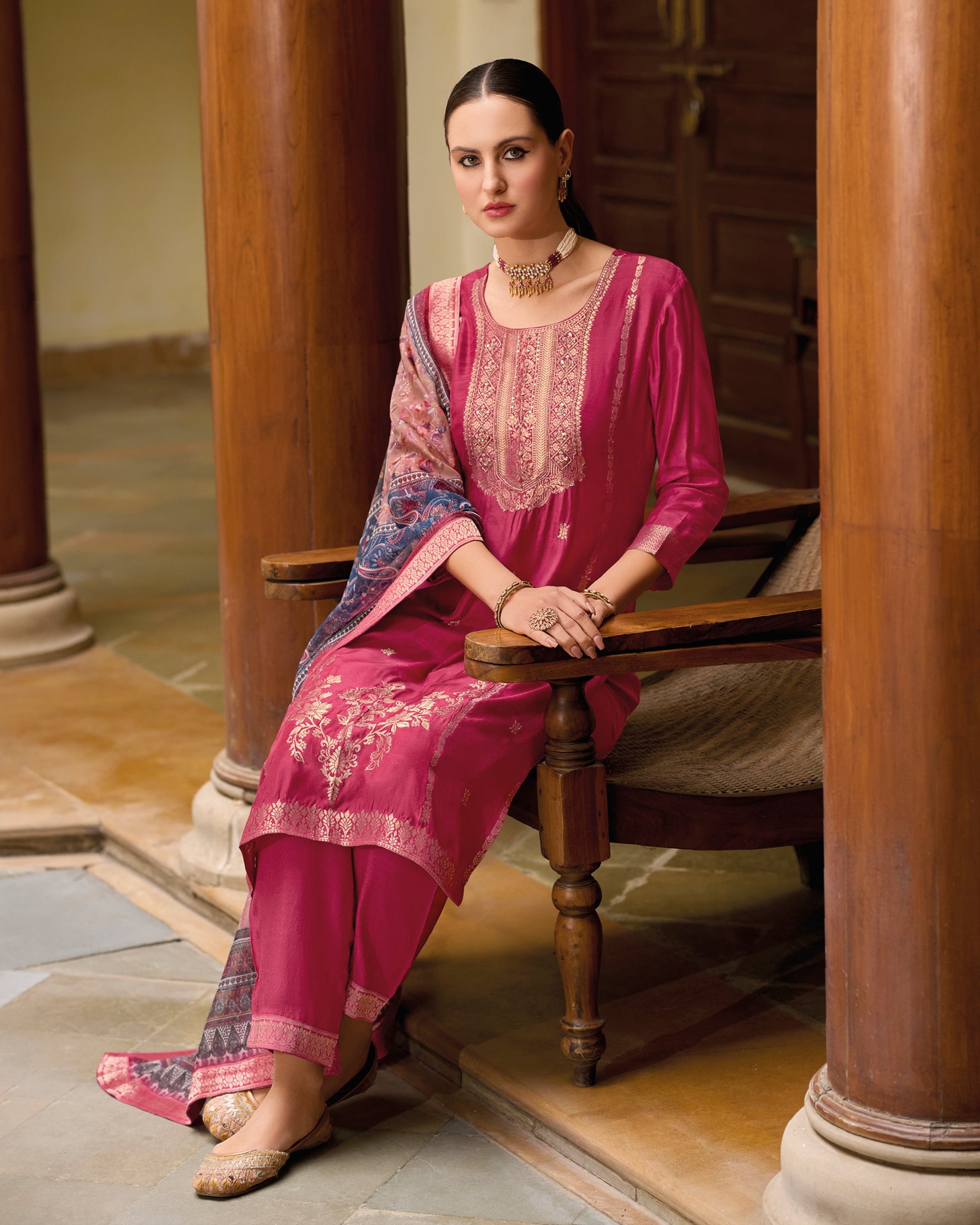 Zarqash Viscose Self Jacquard Women Kurta and Trouser Duppata Set - FitVibe Fashion