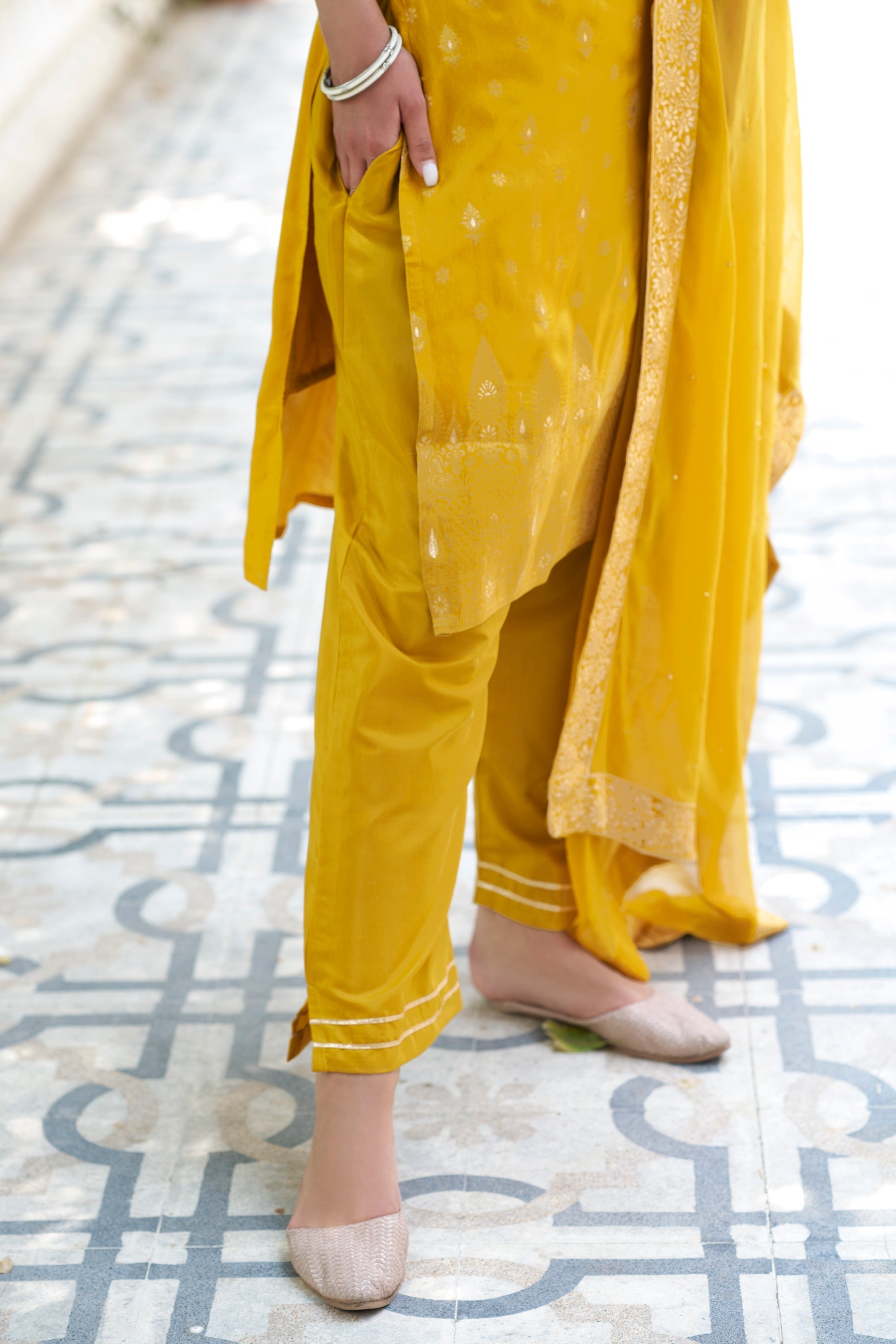 Vivah Women Kurta and Pant Sets Dupatta Viscose Rayon Silk Blend with Handwork - FitVibe Fashion