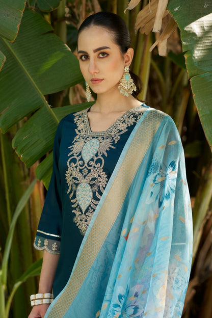 Gulaabo Women Kurta and Pant Viscose Rayon Fabric - FitVibe Fashion