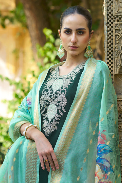 Zivaah Women Kurta and Pant Viscose Rayon Fabric - FitVibe Fashion