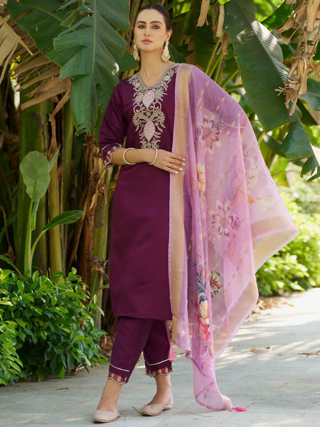 Aarambh Women Kurta and Pant Viscose Rayon Fabric