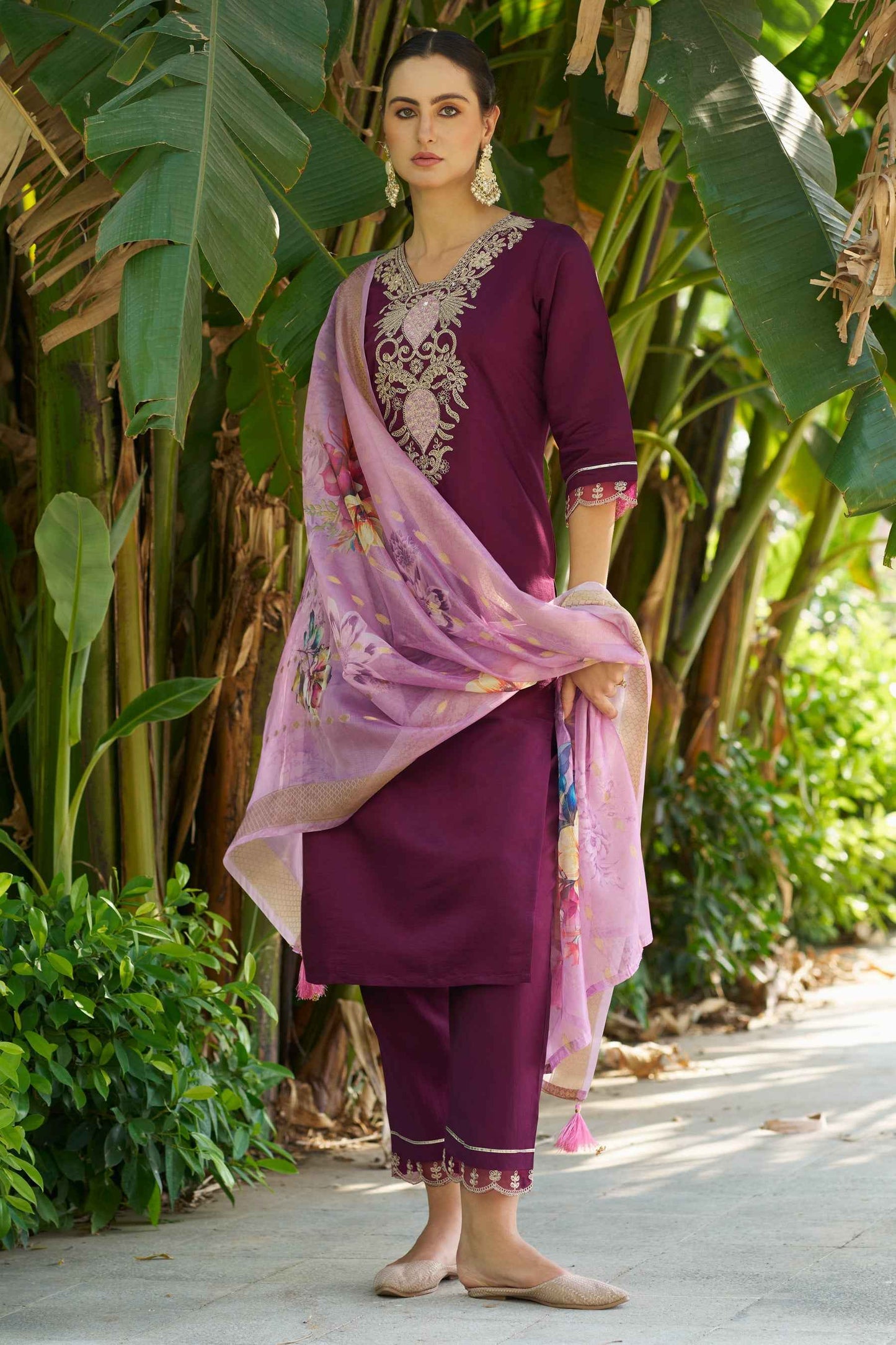 Aarambh Women Kurta and Pant Viscose Rayon Fabric