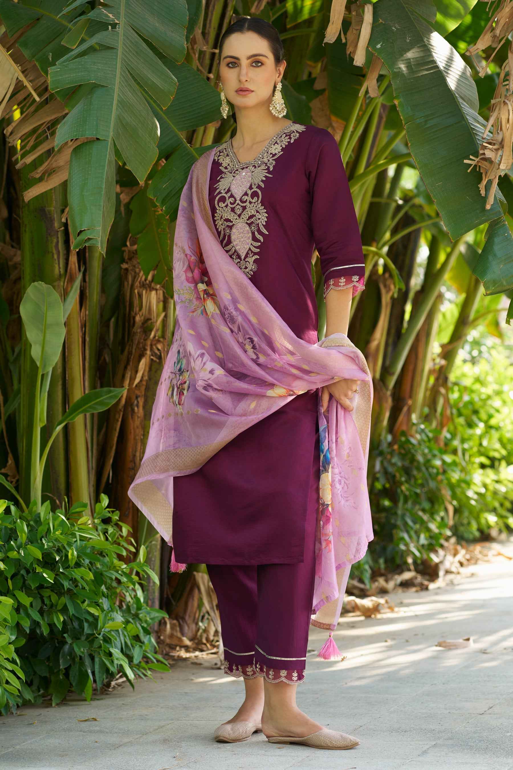 Aarambh Women Kurta and Pant Viscose Rayon Fabric