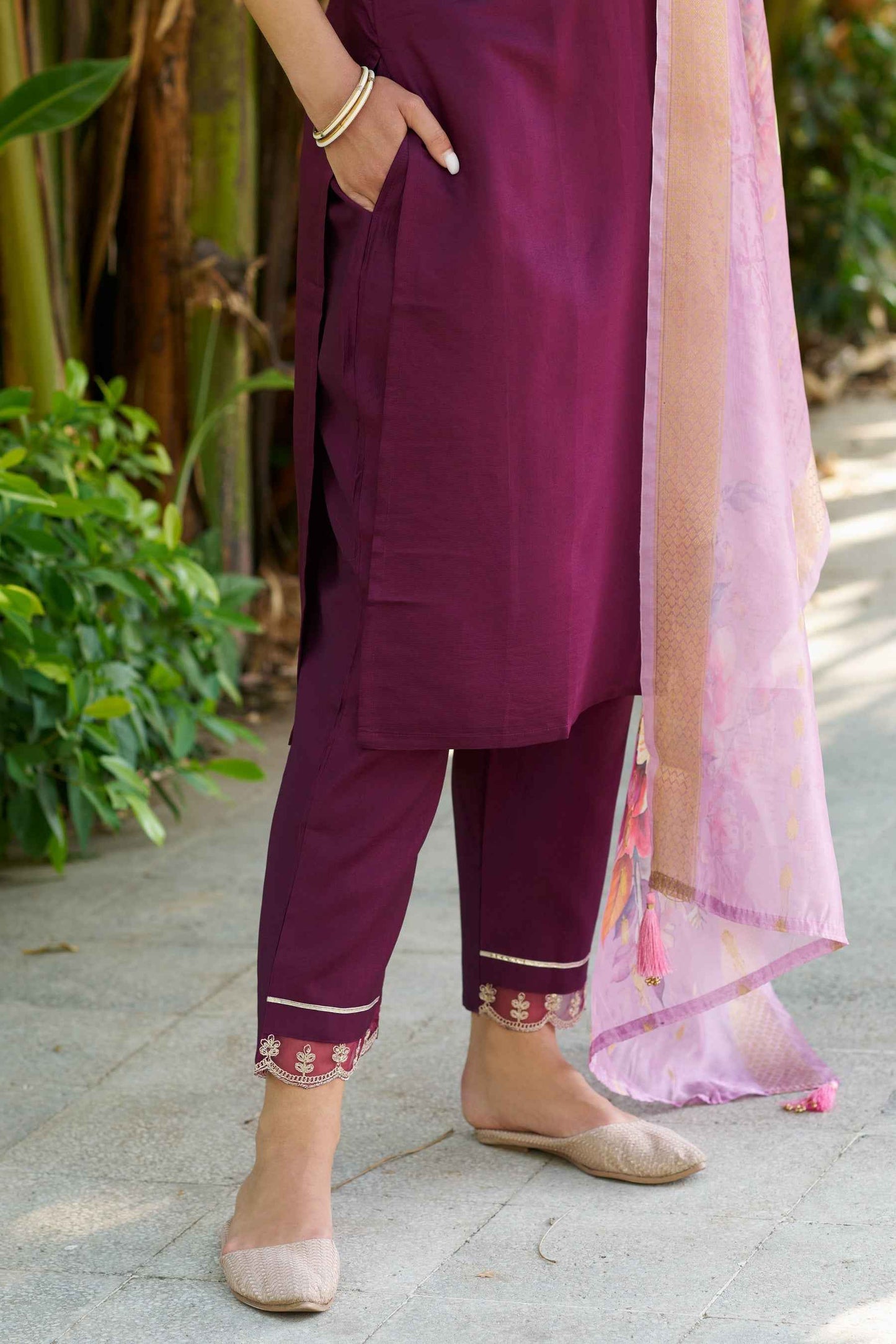 Aarambh Women Kurta and Pant Viscose Rayon Fabric