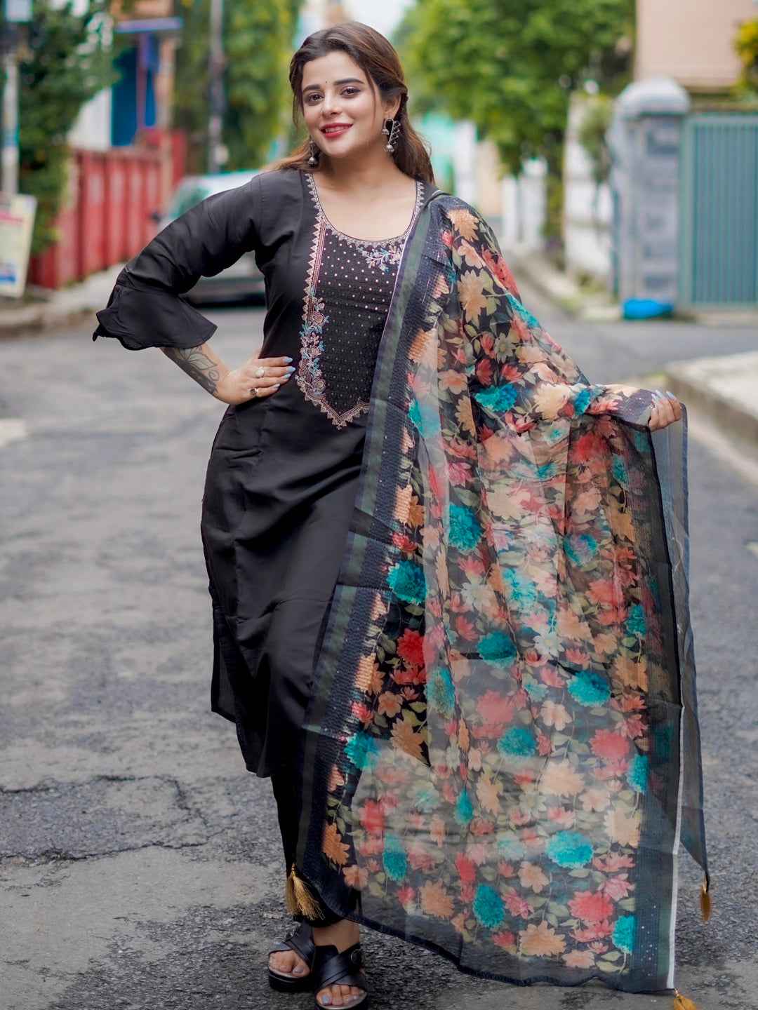 Amisha Women’s Viscose Roman Silk Embroidery Straight Kurta Pant with Dupatta Set