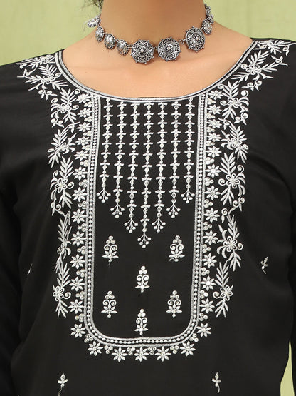 Drashti Women’s Viscose Roman Silk Embroidery Straight Kurta Pant with Dupatta Set - FitVibe Fashion