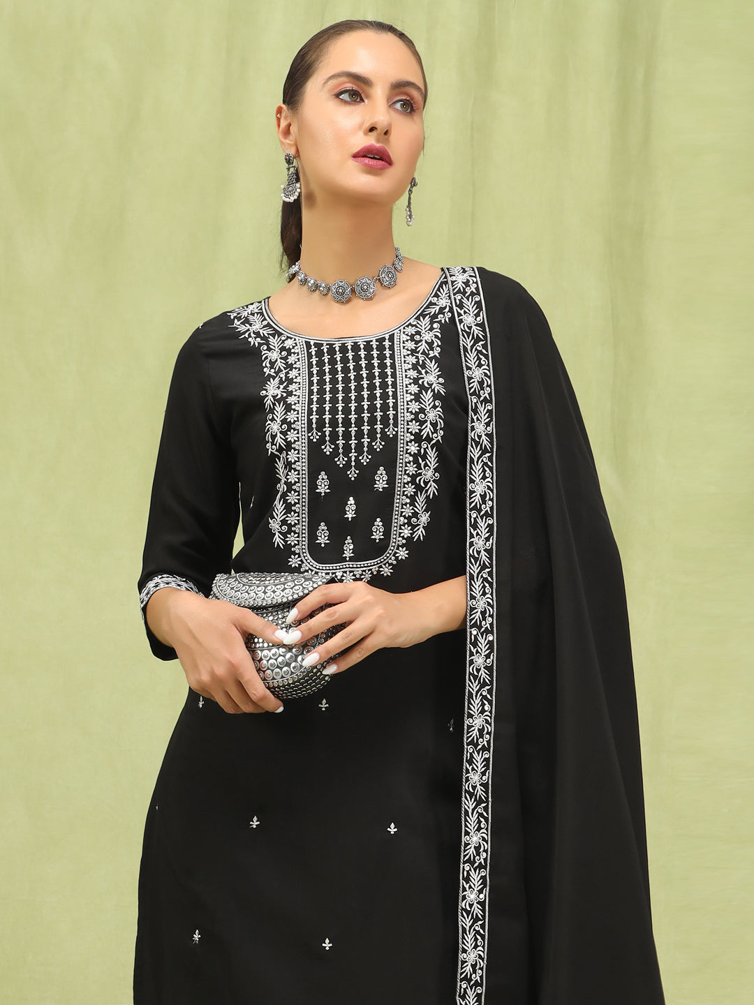 Drashti Women’s Viscose Roman Silk Embroidery Straight Kurta Pant with Dupatta Set - FitVibe Fashion