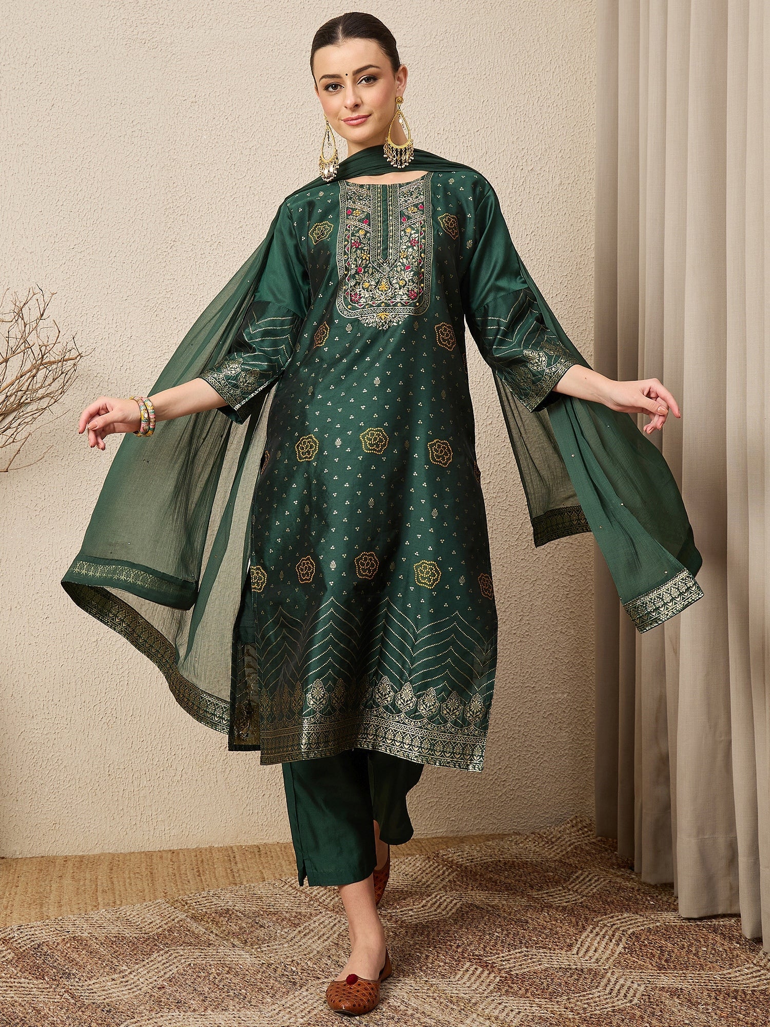 Hetali Women Cotton Silk Blend Straight Suit Set with Handwork - FitVibe Fashion