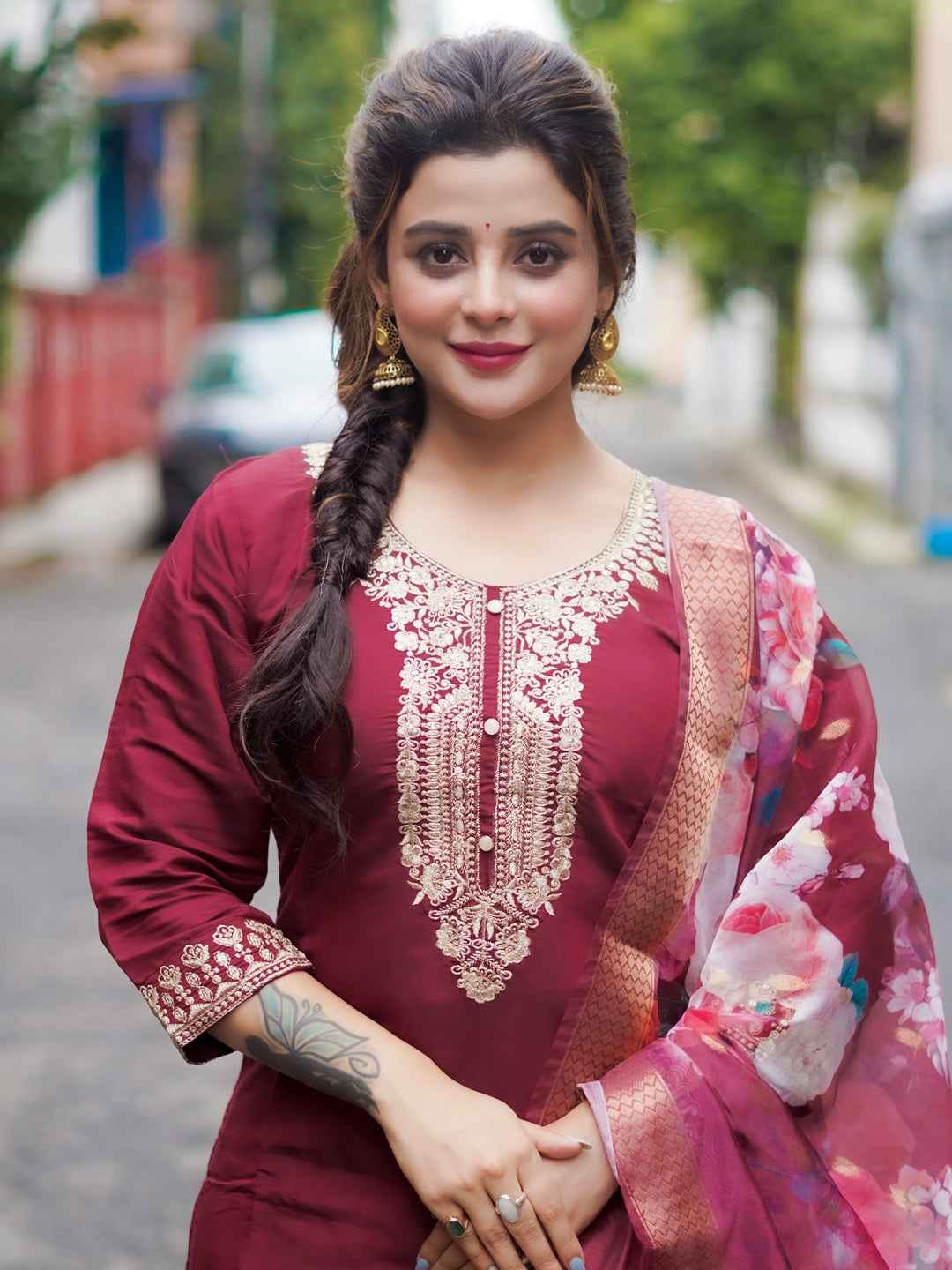 Aashaya Women’s Viscose Roman Silk Embroidery Straight Kurta Pant with Dupatta Set