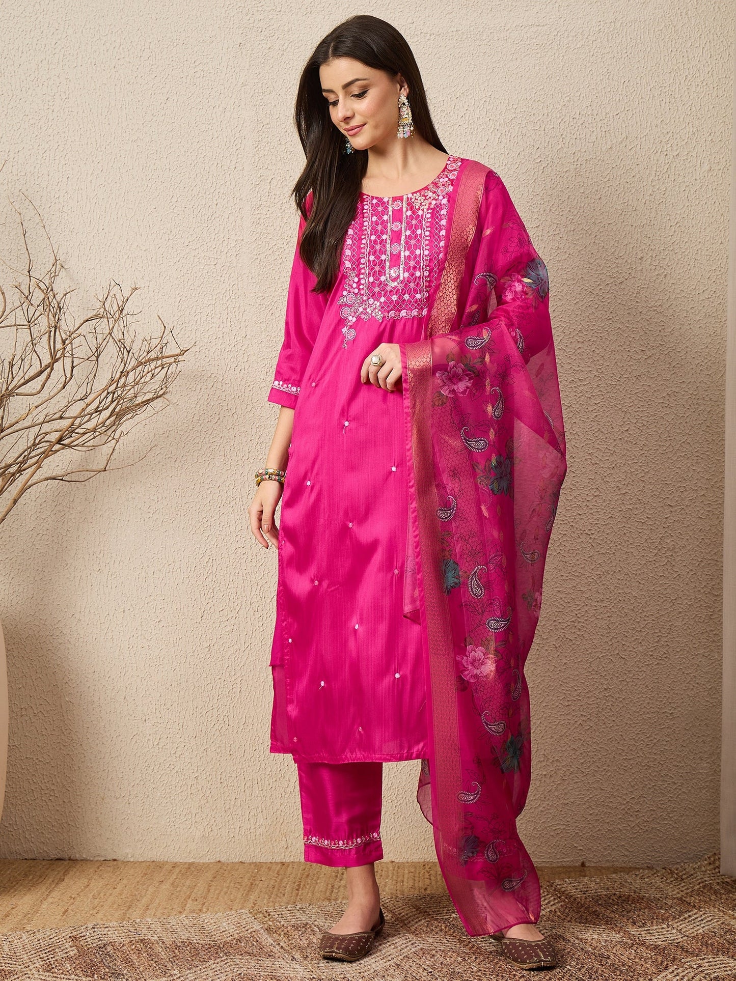 Mahek Rani Women Silk Blend Kurta and Trousers Pant Set - FitVibe Fashion