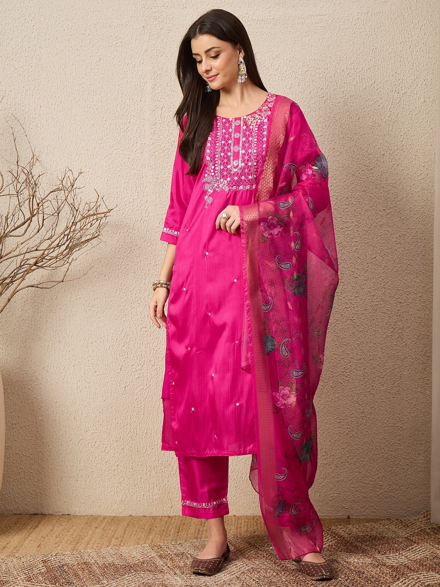 Mahek Rani Women Silk Blend Kurta and Trousers Pant Set - FitVibe Fashion